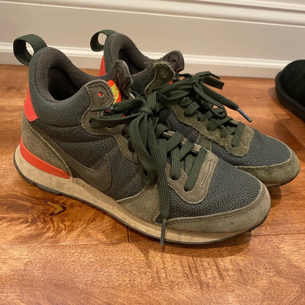 Nike Sneakers
